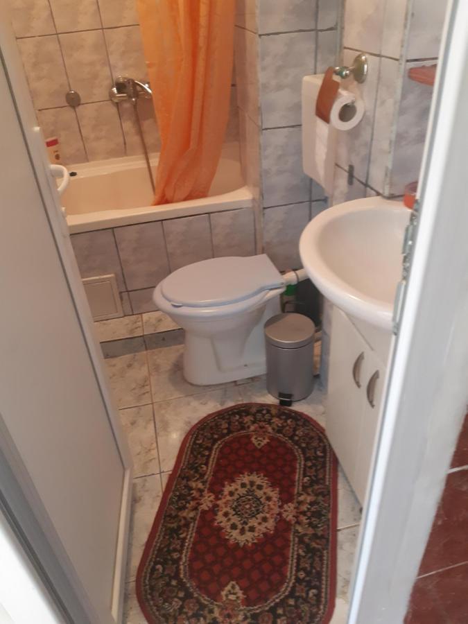 Lucian Studio Leilighet Bucureşti Eksteriør bilde